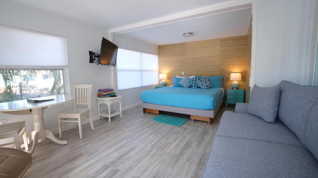 Beachpoint Cottages Siesta Key Exterior photo