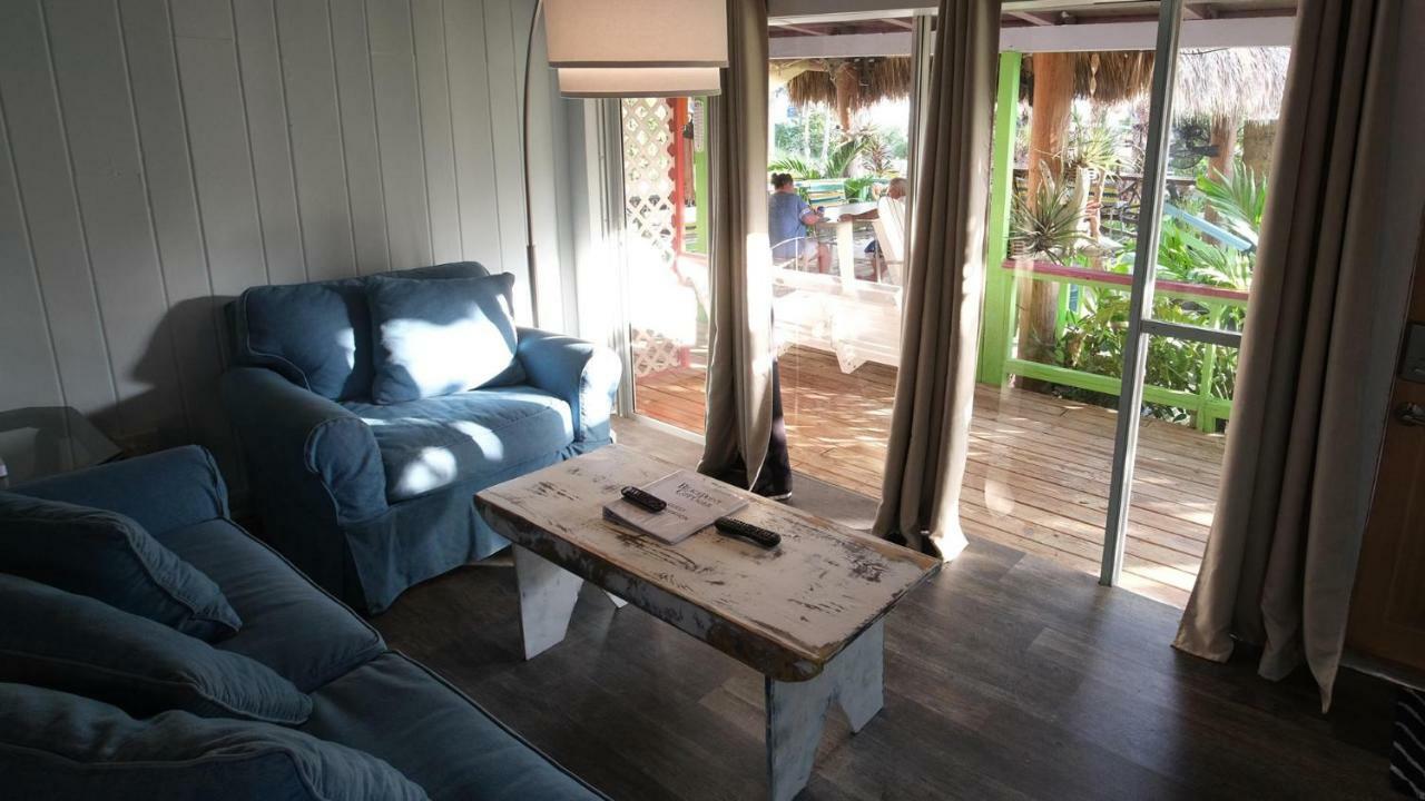 Beachpoint Cottages Siesta Key Exterior photo